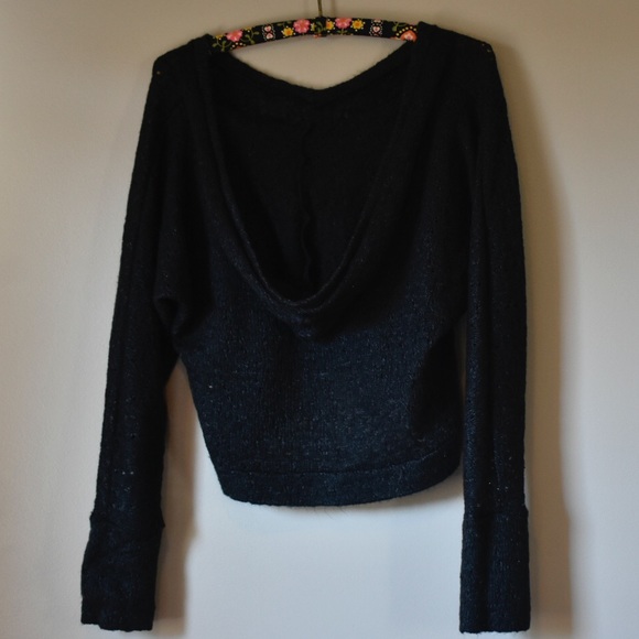 MIND CODE Black Knit Crop Sweater with Hood - Picture 4 of 5